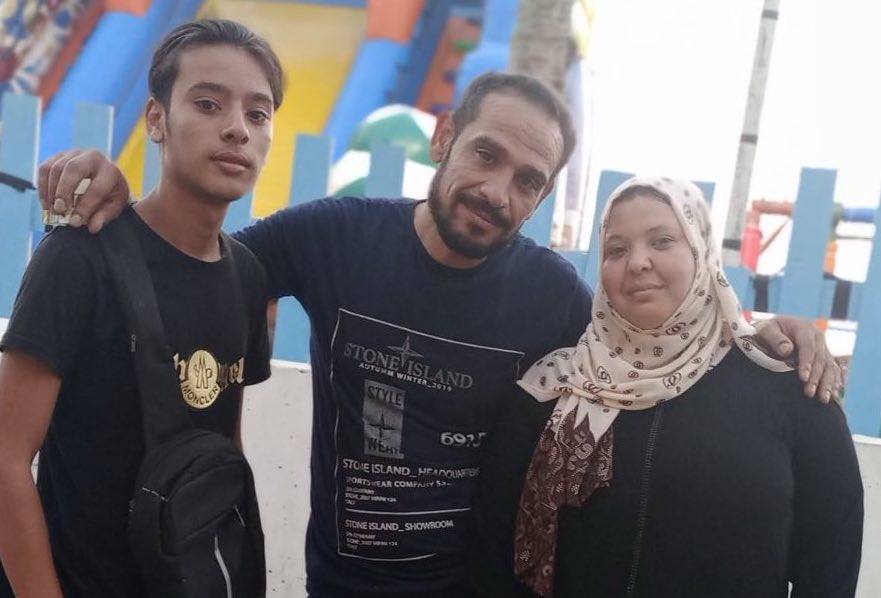 Abdelhafiz Othman with his wife and oldest son in Egypt